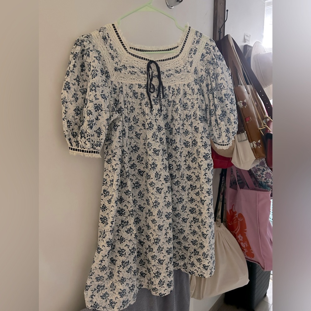 NWOT Doen Cadeau Dress